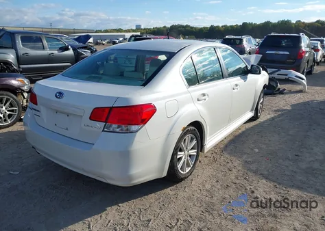 2011 Subaru Legacy 2.5I Premium z USA, uszkodzony, nr VIN 4S3BMCG69B3238911